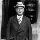 Arthur Conan Doyle